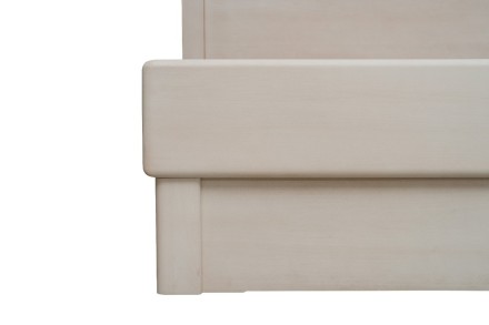 Postel Matera již při prvním pohledu zaujme svým tvarem a jednoduchým moderním designem.