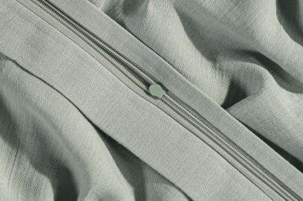 Mušelínové povlečení ze 100% bavlny pro pocit maximálního pohodlí a ničím nerušený spánek.