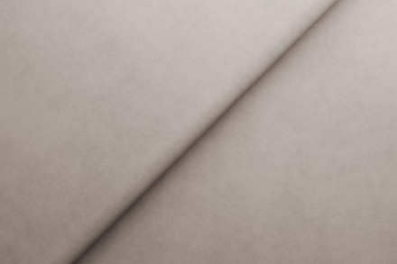 Pokud toužíte po posteli v  jednoduchém designu, která bude zároveň praktická, mohla by pro vás být Aurora to pravé.