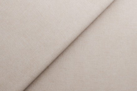 Čelo Boston s prošíváním působí
moderním dojmem, který se hodí do
všech typů ložnic.