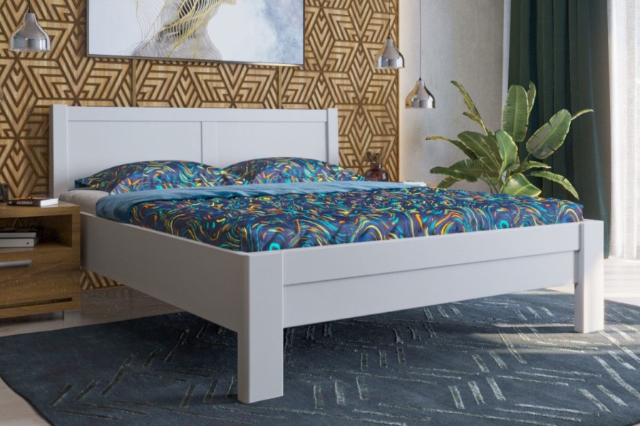 Robustní masivní postel Sion H3 bude důstojnou dominantou vaší ložnice, do které přinese útulnost i komfort.