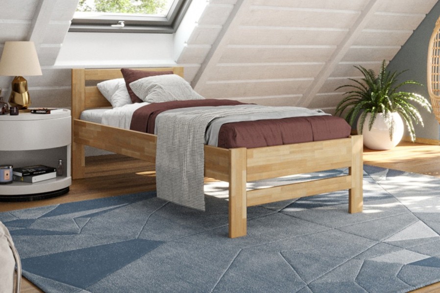 Postel Emily je velmi oblíbené jednolůžko, které se bude hodit do dětského pokoje i ložnice. Dokonalá vůně dřeva navodí v místnosti úžasnou atmosféru, která bude pro spánek ideální