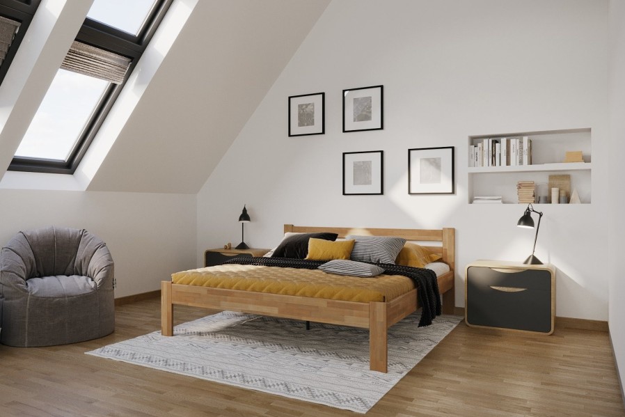 Celomasivní postel z buku nebo dubu