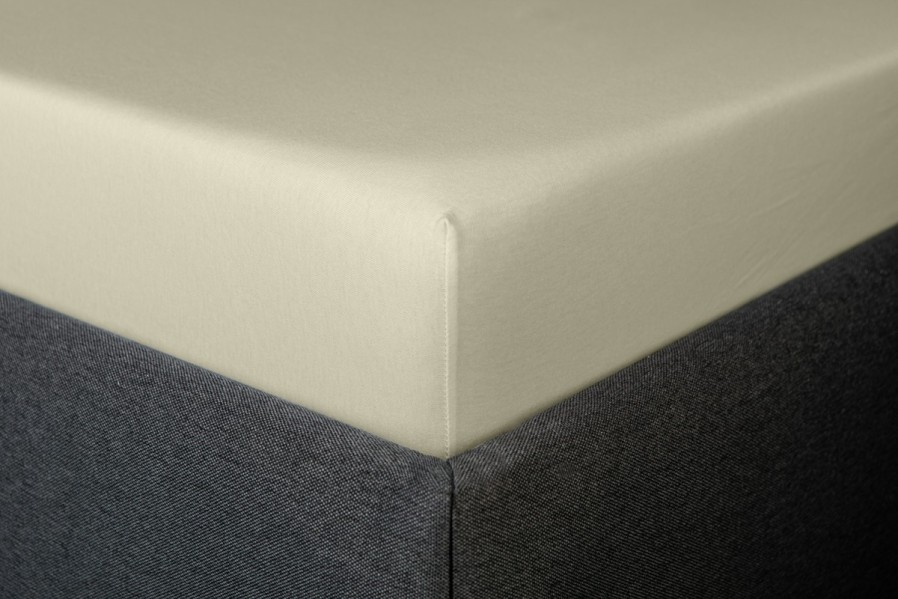 Prostěradla Klinmam Jersey jsou vyrobena z prvotřídních jemných přízí. Jsou dokonale měkká a velmi příjemná na dotek.