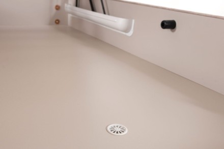 Užijte si každou noc pohodlí a oporu s naším čalouněným čelem Bali, které je navrženo s ohledem na vaše potřeby a představy.