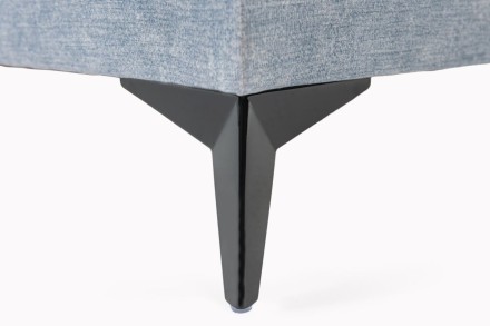 Naše čalouněné čelo Ibiza představuje nejenom vyjádření elegance a komfortu, ale také symbolizuje spojení luxusu s praktickým designem.