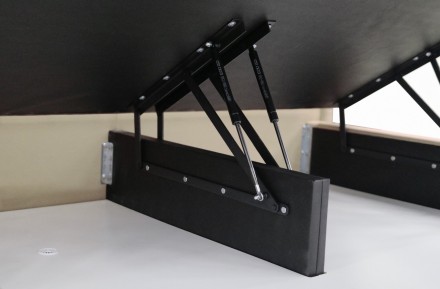 Elegantní postel Luxury Estate se hodí do každé ložnice, kterou ozvláštní a zároveň rozzáří.