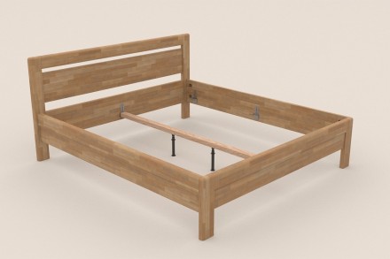 Postel Marta si můžete vybrat v provedení z masivního dubového nebo bukového dřeva.