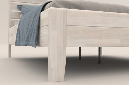 Postel Lugo je praktická, pevná a elegantní celomasivní postel.