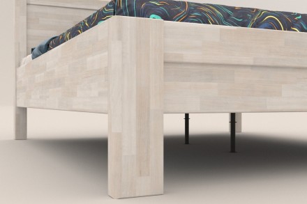 Robustní masivní postel Sion H3 bude důstojnou dominantou vaší ložnice, do které přinese útulnost i komfort.