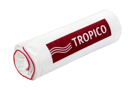 Ergonomicky tvarovaný polštář Tom Eucalyptus z paměťové pěny poskytuje uvolnění krku a snadnější dýchání během spánku.