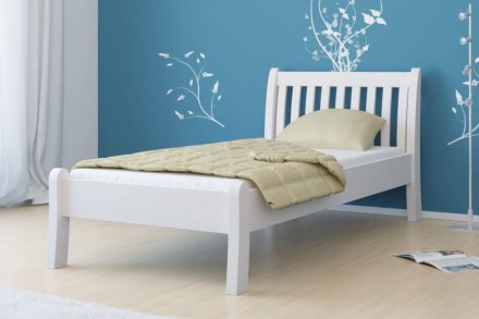 Felix představuje čistý estonský styl. Nádherné borovicové dřevo pokryté bezbarvým lakem, které více zviditelní celou strukturu.