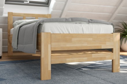 Milujete vůni dřeva? Pak je tato celomasivní postel perfektní volbou pro vás, jelikož je postavena z nejkvalitnějších dřevin buku a dubu.