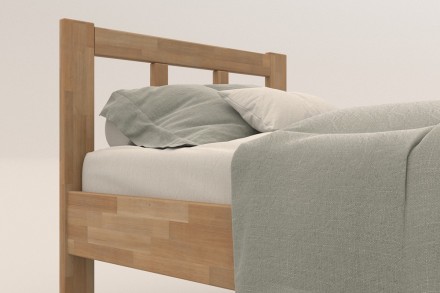 Milujete vůni dřeva? Pak je tato celomasivní postel perfektní volbou pro vás, jelikož je postavena z nejkvalitnějších dřevin buku a dubu.