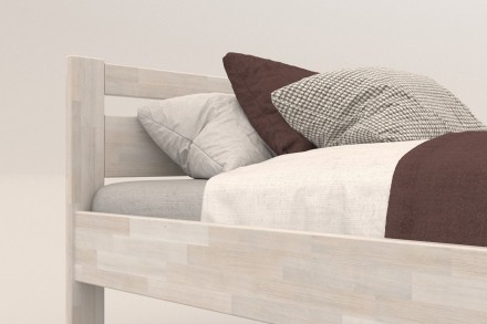 Postel Emily je velmi oblíbené jednolůžko, které se bude hodit do dětského pokoje i ložnice. Dokonalá vůně dřeva navodí v místnosti úžasnou atmosféru, která bude pro spánek ideální