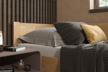 Vícegenrační postel z těch nejlepších možných materiálů byla vyrobena precizně. Pokud hledáte postel, která vám vydrží desítky let, tak je celomasivní postel Amelia to správné řešení.