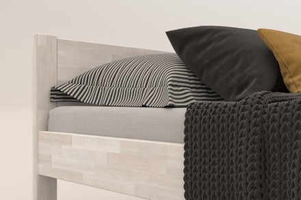 Vícegenrační postel z těch nejlepších možných materiálů byla vyrobena precizně. Pokud hledáte postel, která vám vydrží desítky let, tak je celomasivní postel Amelia to správné řešení.