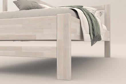 Milujete vůni dřeva? Pak je tato celomasivní postel perfektní volbou pro vás, jelikož je postavena z nejkvalitnějších dřevin buku a dubu.