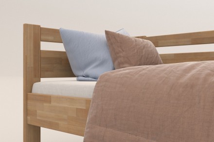 Postel Emily je velmi oblíbené jednolůžko, které se bude hodit do dětského pokoje i ložnice. Dokonalá vůně dřeva navodí v místnosti úžasnou atmosféru, která bude pro spánek ideální