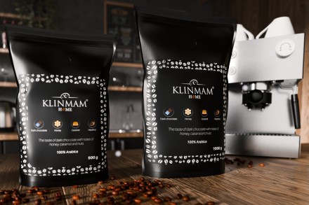 S naším šálkem kávy to jde jednoduše. Sametová hořkost čokolády s tóny oříšků dodávající směsi zemitost je vyvážená jemnou sladkostí medu a bohatou chutí karamelu. Každý doušek vám dokáže, že dokonalá rovnováha hořké a sladké chuti existuje.