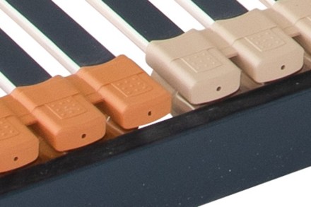 Pevný rošt se 7 anatomickými zónami a 42 lamelami.