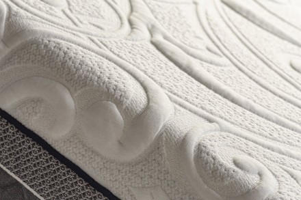 4 - tvrdá | Hybridní matrace | Výška 25 cm | Nosnost 120 kg | Záruka 10 let