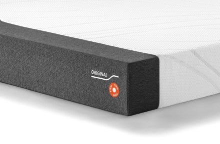 5 - velmi tvrdá | Pěnová matrace | Výška 22 cm | Nosnost 150 kg | Záruka 10 let