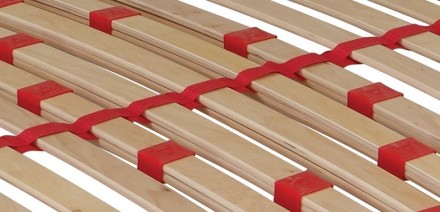 Celková výška roštu pouhých 5 cm zajistí vhodnost roštu i pro lůžka, kde by mohla zvolená matrace příliš vyčnívat nad horní okraj hrany postele.