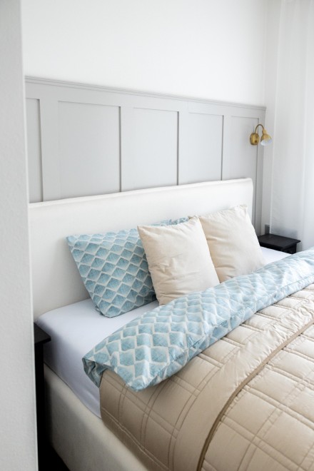 Povlečení Klinmam Home je vyrobeno z kvalitní Renforcé bavlny, jejíž vlákna jsou mnohem jemnější, hladší a příjemnější než obyčejná bavlna.