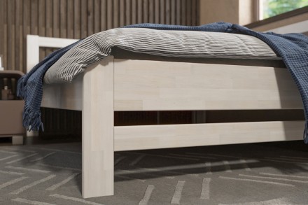 Milujete vůni dřeva? Pak je tato celomasivní postel perfektní volbou pro vás, jelikož je postavena z nejkvalitnějších dřevin buku a dubu.