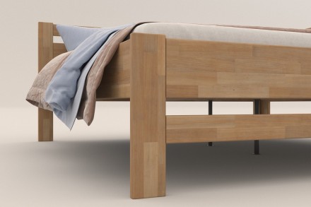 Postel Emily je velmi oblíbené jednolůžko, které se bude hodit do dětského pokoje i ložnice. Dokonalá vůně dřeva navodí v místnosti úžasnou atmosféru, která bude pro spánek ideální