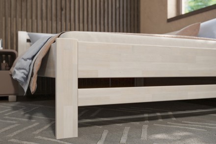 Postel Emily je velmi oblíbené jednolůžko, které se bude hodit do dětského pokoje i ložnice. Dokonalá vůně dřeva navodí v místnosti úžasnou atmosféru, která bude pro spánek ideální