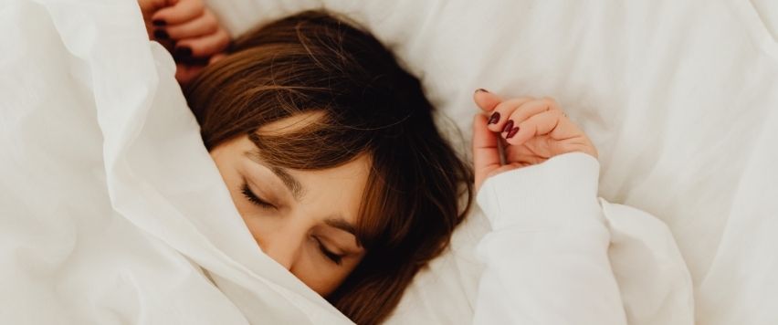 kobieta, sen, łóżko