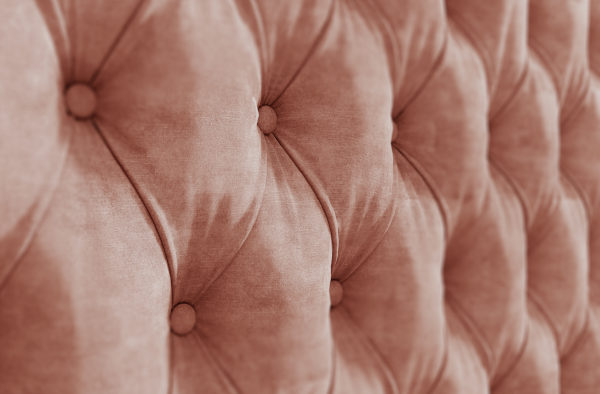 Detail čela postele Grand